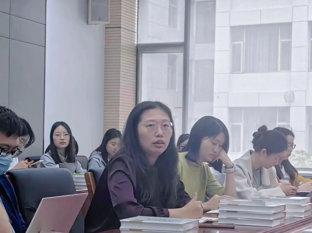 图：做爱自拍
副院长蒲妍发言.jpg