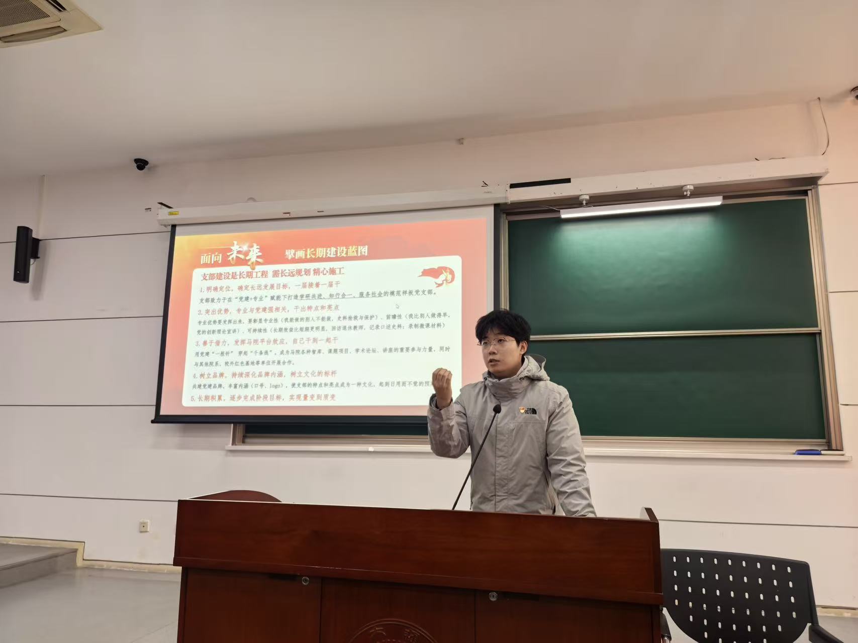 98792cc63f793781fedb99a3699dcb44.JPG 98792cc63f793781fedb99a3699dcb44.JPG